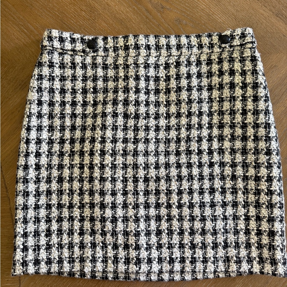 NWOT**** WHBM pencil tweed skirt